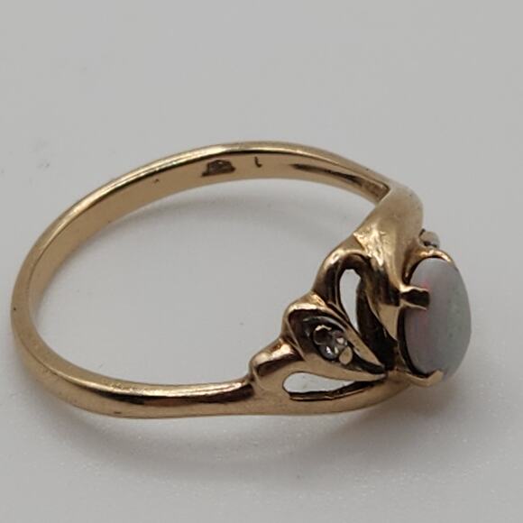 Authentic real 14k Yellow Gold Opal and Diamond Ring Size 5.75. - Picture 4 of 8